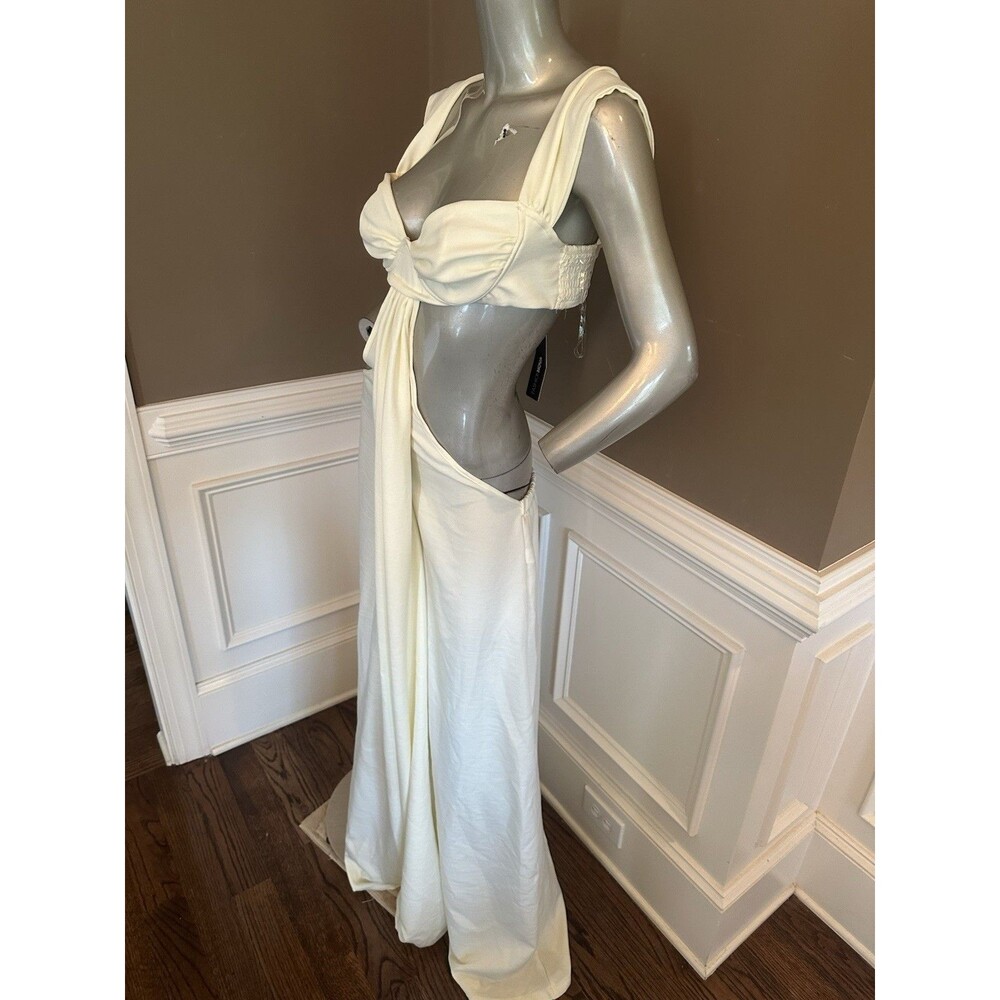 NWT FASHION NOVA Butter Yellow Gauze Wife Leg Cut Out Out Jumpsuit Sz L - Picture 4 of 5